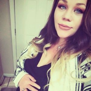 Meet your Posher, Cherry